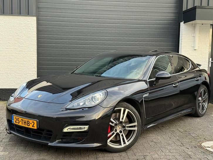 Occasion 2011 Porsche Panamera Turbo Sport Sedan | € 29.995 (Eerlijke prijs) - Afbeelding 1/4