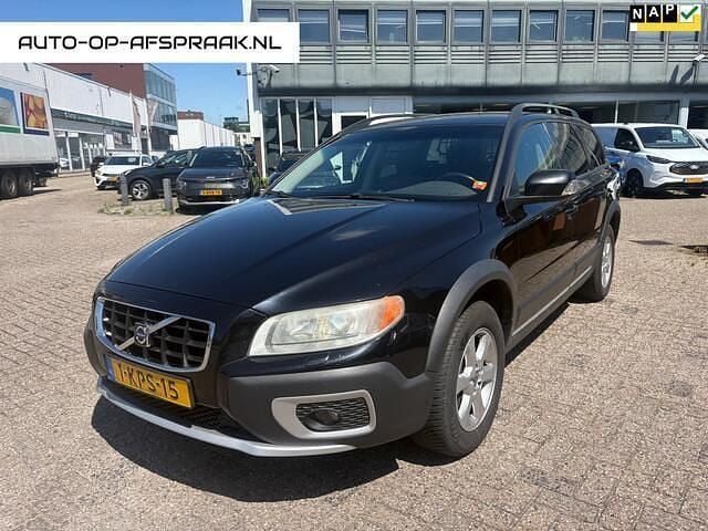 Zwart, metallic lak Gebruikt 2010 Volvo XC70 Momentum SUV | € 5.888 (Duur) - Afbeelding 1/4