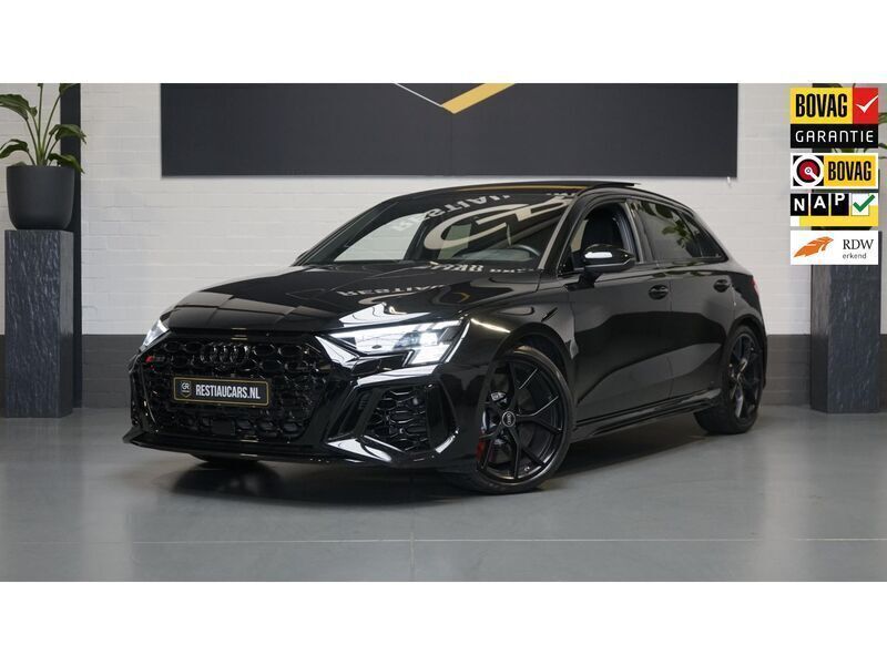 Zwart, metallic lak Gebruikt 2021 Audi RS3 Sportback S-Line Hatchback | € 68.650 (Eerlijke prijs) - Afbeelding 1/4
