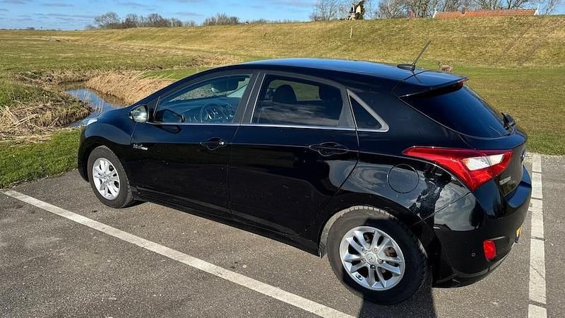 Occasion Hyundai i30 135 PK (99 kW) 2016 Zwart Hatchback