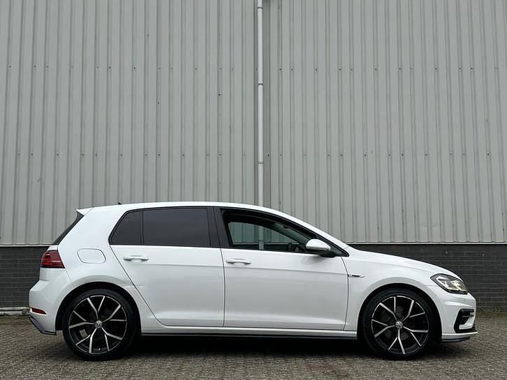 Occasion VW Golf VII Highline 150 PK (110 kW) 2017 Wit Hatchback