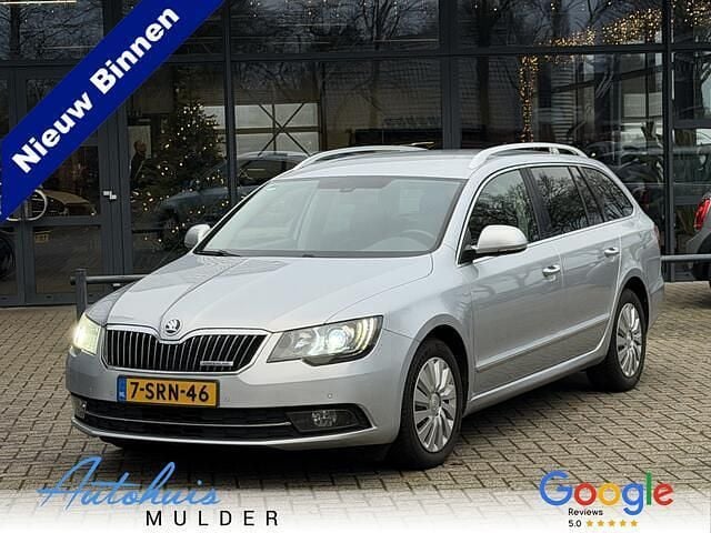 Grijs Gebruikt 2014 Skoda Superb Stationwagen | € 5.399 - Afbeelding 1/4