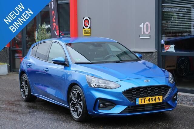 Blauw Gebruikt 2018 Ford Focus Business Edition Hatchback | € 15.940 (Duur) - Afbeelding 1/4