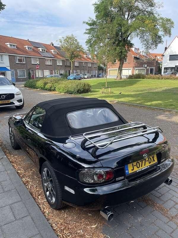 Zwart Gebruikt 2001 Mazda MX5 Cabriolet | € 6.400 (Eerlijke prijs) - Afbeelding 1/4