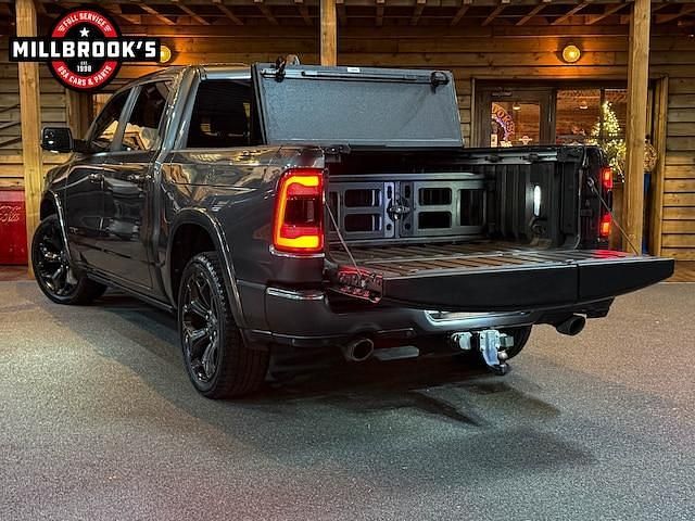 Occasion Dodge Ram Limited 402 PK (295 kW) 2023 Grijs (metallic) Pickup