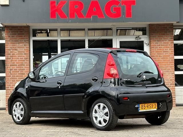 Occasion Peugeot 107 68 PK (50 kW) 2011 Zwart Hatchback