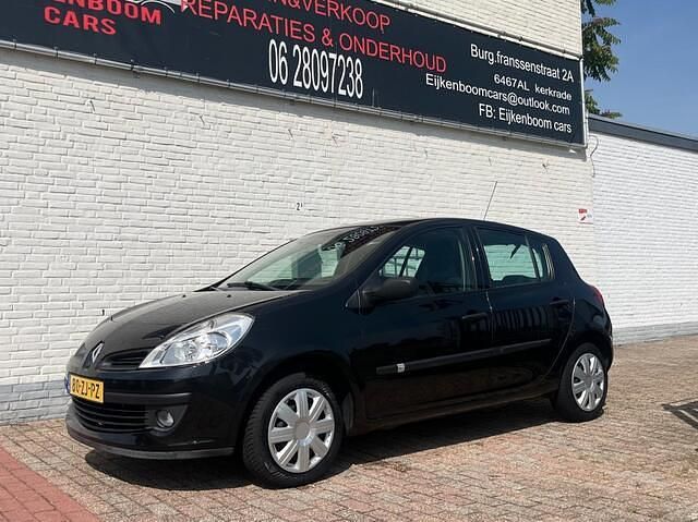 Zwart Gebruikt 2008 Renault Clio II Hatchback | € 2.750 (Eerlijke prijs) - Afbeelding 1/4