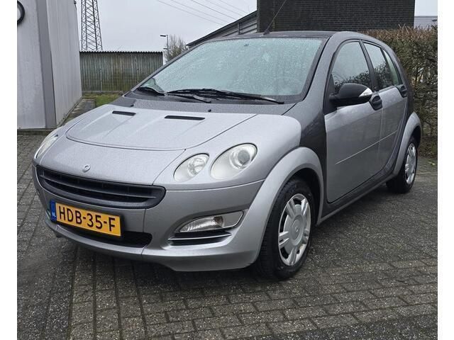 Grijs Gebruikt 2004 Smart ForFour Hatchback | € 1.999 (Eerlijke prijs) - Afbeelding 1/4