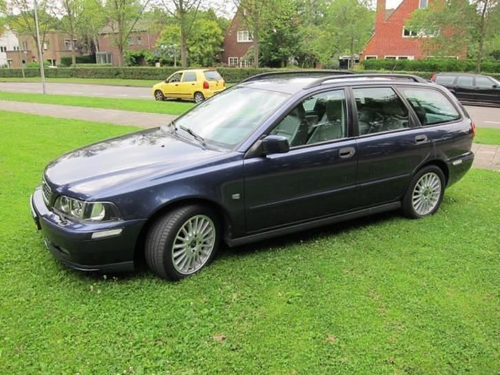 Gebruikt 2003 Volvo V40 | € 1.250 (Eerlijke prijs) - Afbeelding 1/1