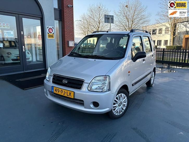 Grijs Occasion 2004 Suzuki Wagon R+ GLX Stationwagen | € 3.999 - Afbeelding 1/4