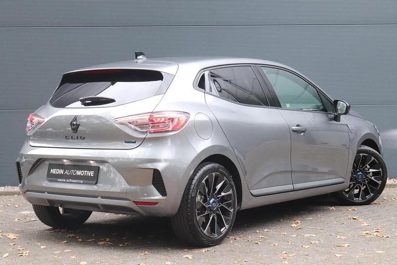 Occasion Renault Clio V Esprit Alpine 143 PK (105 kW) 2025 Grijs Hatchback
