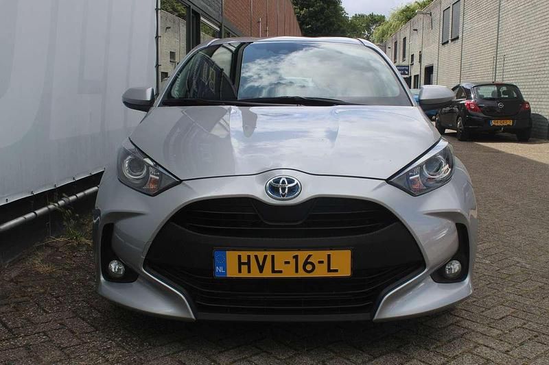 Occasion Toyota Yaris Hybrid Comfort 2023 Grijs Hatchback
