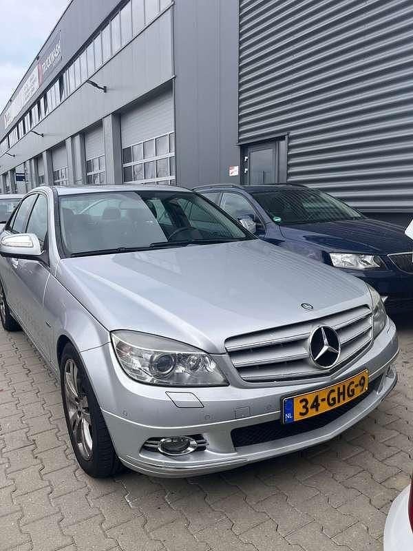 Gebruikt 2008 Mercedes 220 | € 6.500 - Afbeelding 1/4