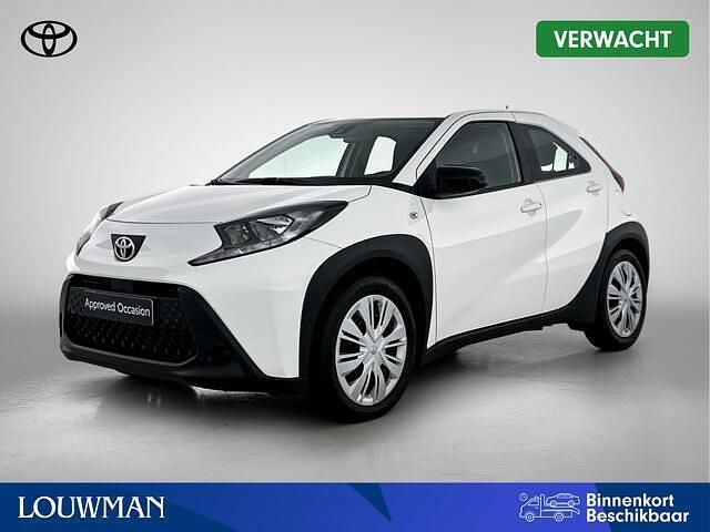 Wit Occasion 2022 Toyota Aygo X Play SUV | € 18.950 (Eerlijke prijs) - Afbeelding 1/4