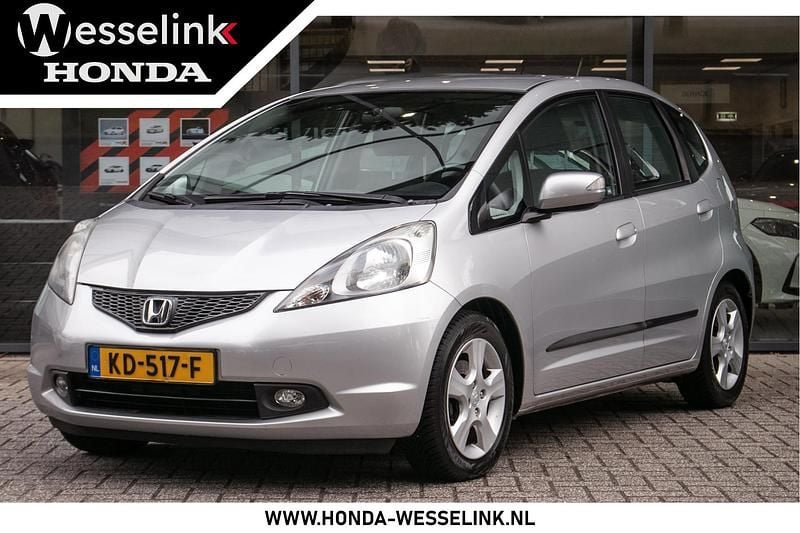 Grijs Gebruikt 2009 Honda Jazz Hatchback | € 6.950 (Eerlijke prijs) - Afbeelding 1/4