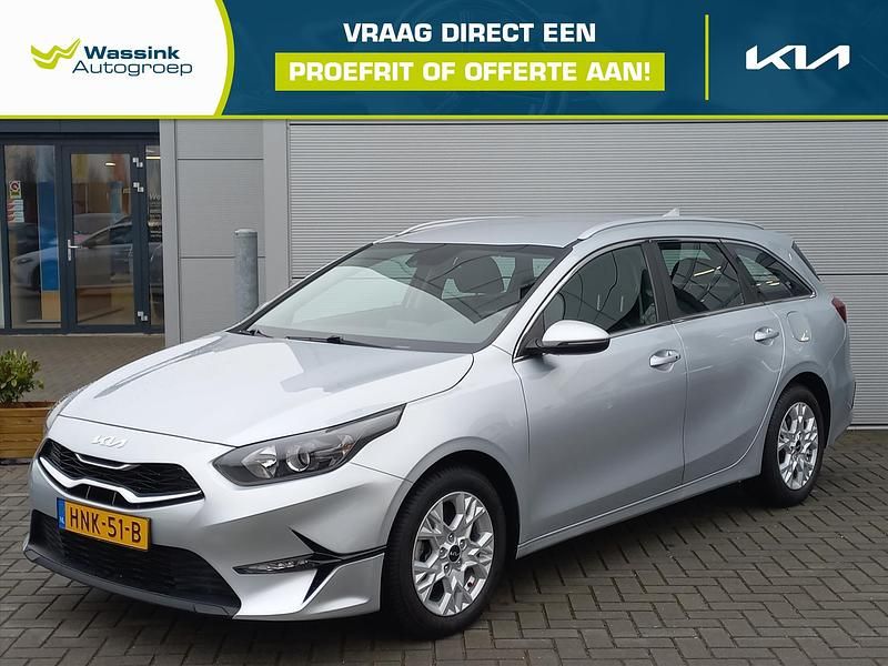 Grijs Occasion 2023 Kia Ceed Sportswagon Stationwagen | € 20.035 (Eerlijke prijs) - Afbeelding 1/3