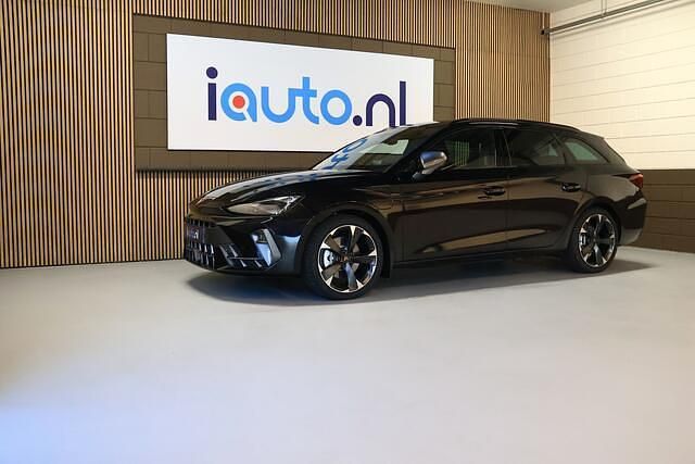 Nieuw Cupra Leon 204 PK (150 kW) 2025 Zwart Stationwagen