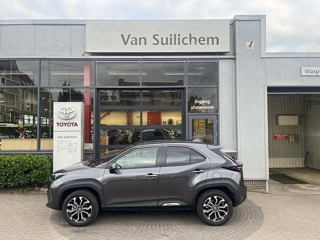 Grijs Nieuw 2025 Toyota Yaris Cross SUV | € 33.995 (Eerlijke prijs) - Afbeelding 1/4