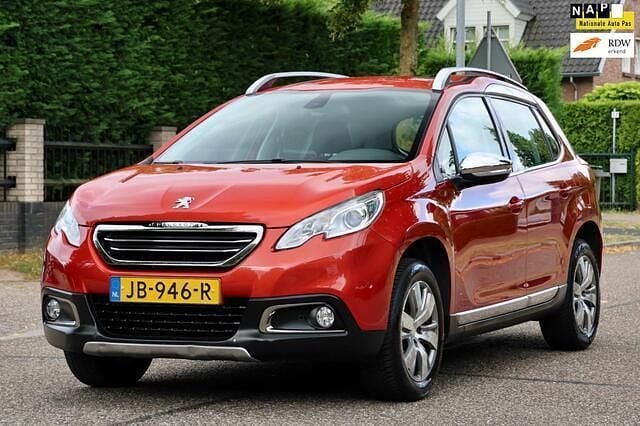 Oranje Gebruikt 2016 Peugeot 2008 Allure SUV | € 7.695 (Goede deal) - Afbeelding 1/4