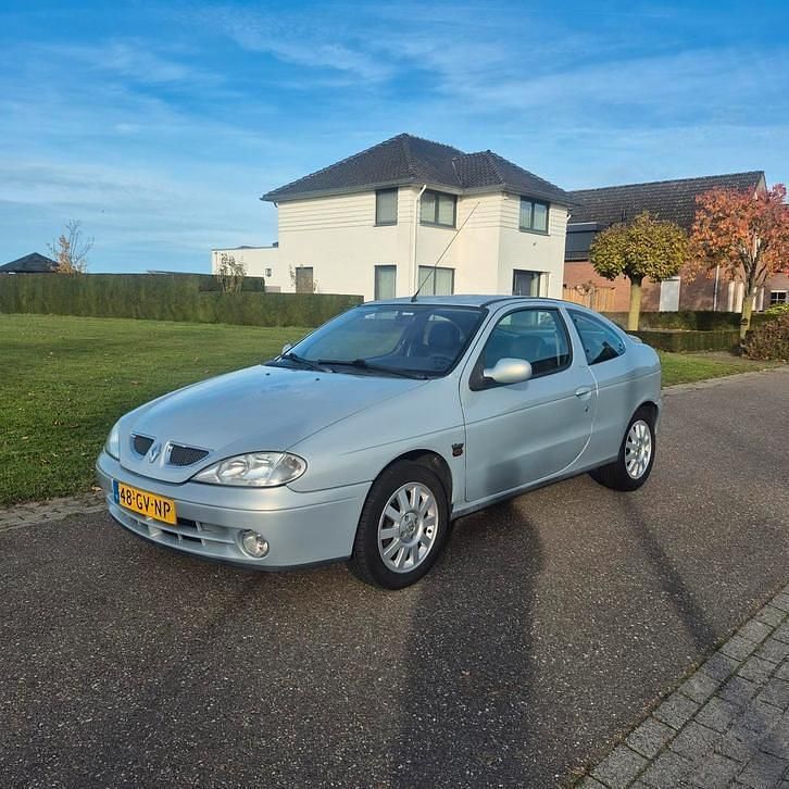 Gebruikt 2001 Renault Mégane Coupé | € 1.699 (Eerlijke prijs) - Afbeelding 1/4