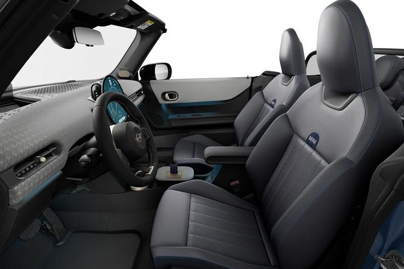 Nieuw Mini Cooper Cabriolet Favoured 163 PK (119 kW) 2025 Copper grey Cabriolet