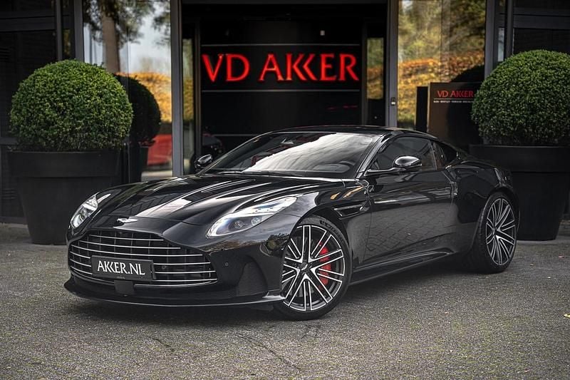 Zwart Gebruikt 2024 Aston Martin DB12 Coupé | € 289.950 (Eerlijke prijs) - Afbeelding 1/4