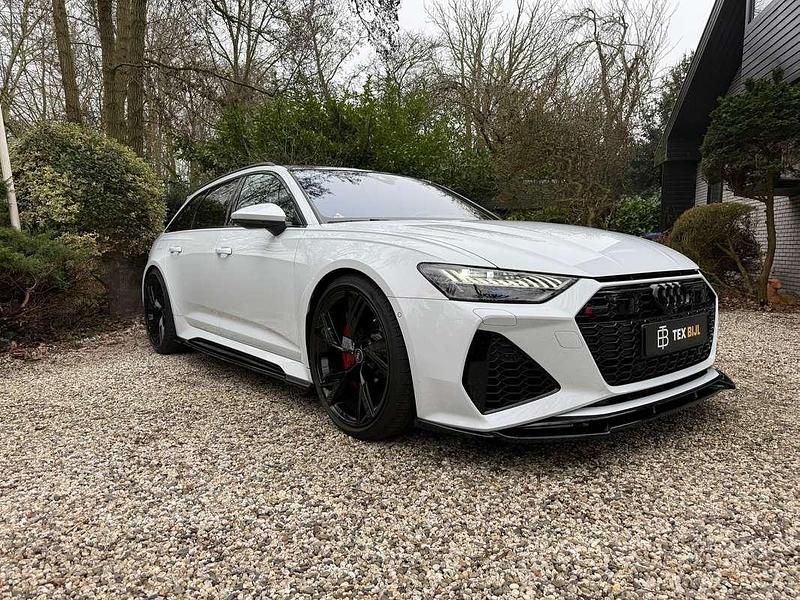 Wit Gebruikt 2021 Audi RS6 Stationwagen | € 135.000 - Afbeelding 1/4