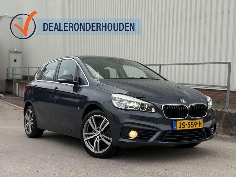 Grijs Gebruikt 2016 BMW 218 Active Tourer MPV | € 13.249 (Goede deal) - Afbeelding 1/4