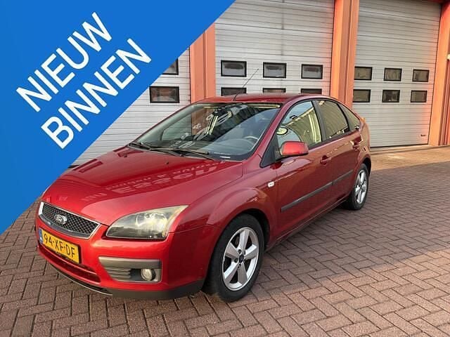 Occasion Ford Focus Futura 116 PK (85 kW) 2007 Oranje Hatchback