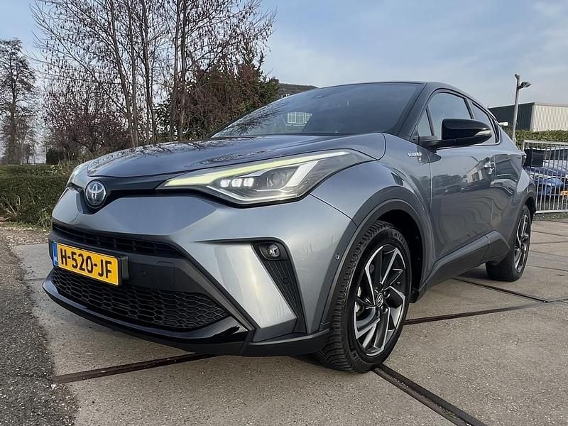 Occasion Toyota C-HR 109 PK (80 kW) 2020 Grijs (metallic) SUV