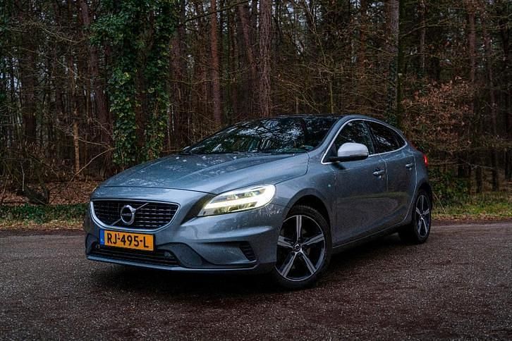 Occasion Volvo V40 Business Edition 190 PK (139 kW) 2017 Grijs Hatchback