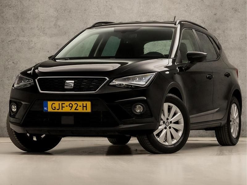 Zwart Gebruikt 2020 Seat Arona Business SUV | € 16.445 (Eerlijke prijs) - Afbeelding 1/4