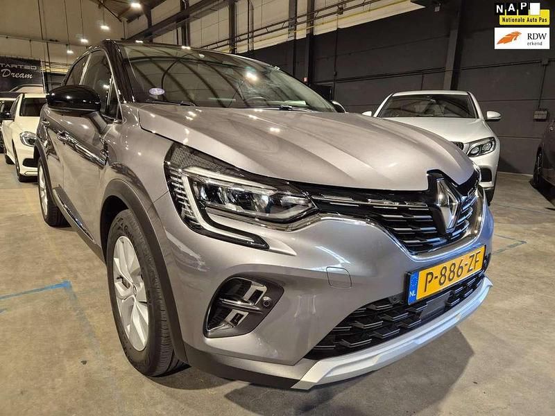 Grijs Gebruikt 2022 Renault Captur Intens SUV | € 16.999 (Goede deal) - Afbeelding 1/4