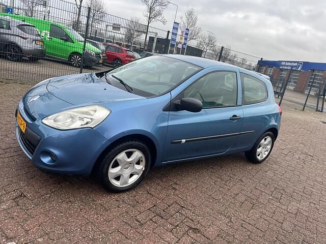 Occasion Renault Clio II 75 PK (55 kW) 2009 Blauw Hatchback