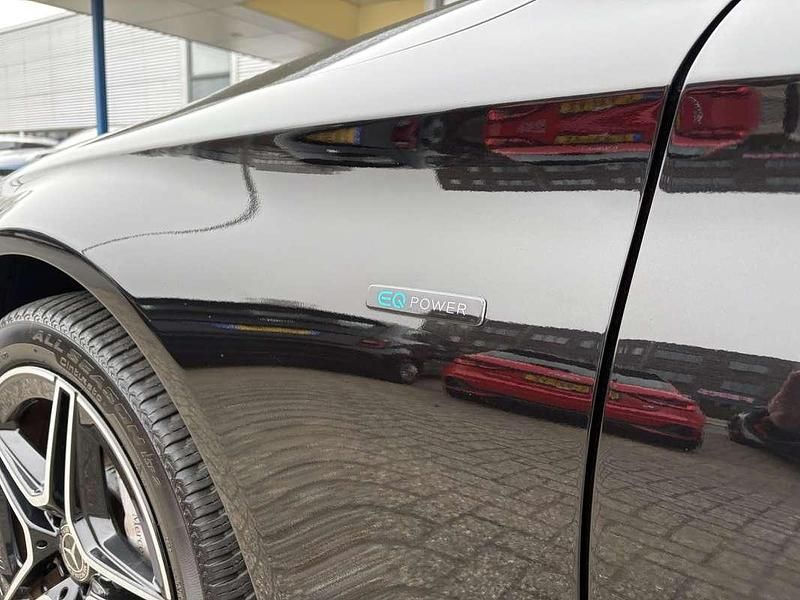 Occasion Mercedes C300e AMG line 320 PK (235 kW) 2020 Zwart Stationwagen