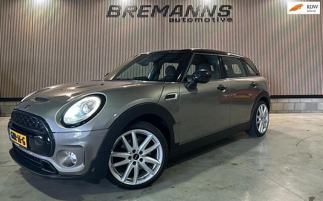 Grijs Gebruikt 2015 Mini Cooper Clubman Business Stationwagen | € 15.250 (Eerlijke prijs) - Afbeelding 1/4
