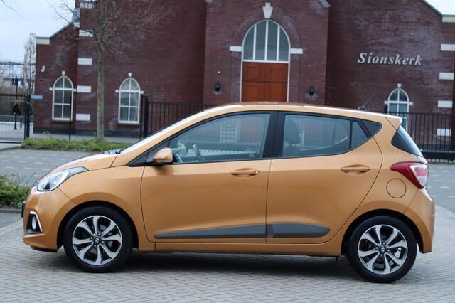 Occasion Hyundai i10 87 PK (63 kW) 2014 Oranje Hatchback