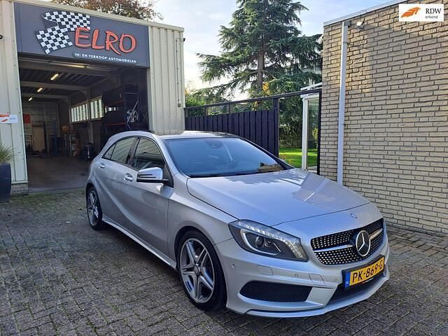 Occasion Mercedes A250 Ambition 211 PK (155 kW) 2012 Grijs (metallic) Hatchback