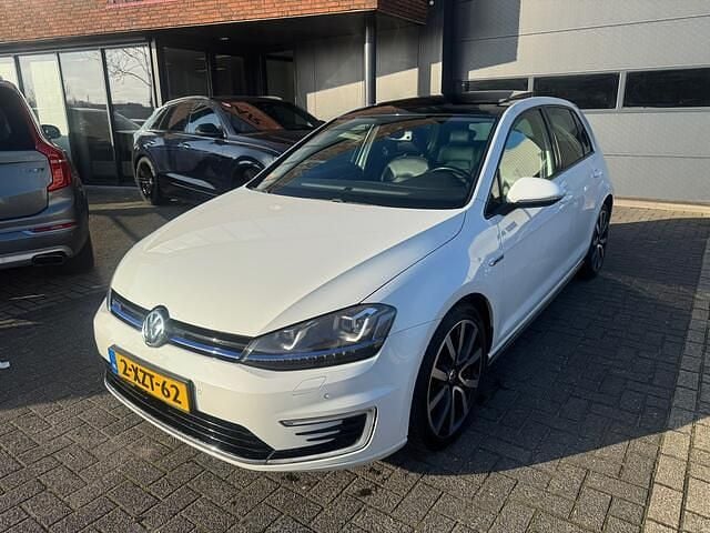 Wit Gebruikt 2014 VW Golf VII GTE Hatchback | € 7.795 (Goede deal) - Afbeelding 1/4