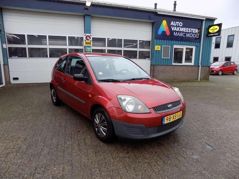 Oranje Gebruikt 2007 Ford Fiesta Cool & Sound Edition Hatchback | € 1.250 (Eerlijke prijs) - Afbeelding 1/4