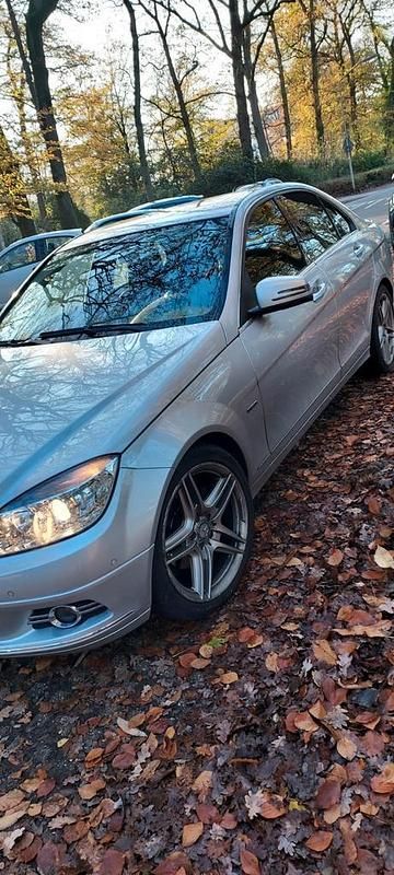 Gebruikt 2010 Mercedes C250 | € 10.000 - Afbeelding 1/4
