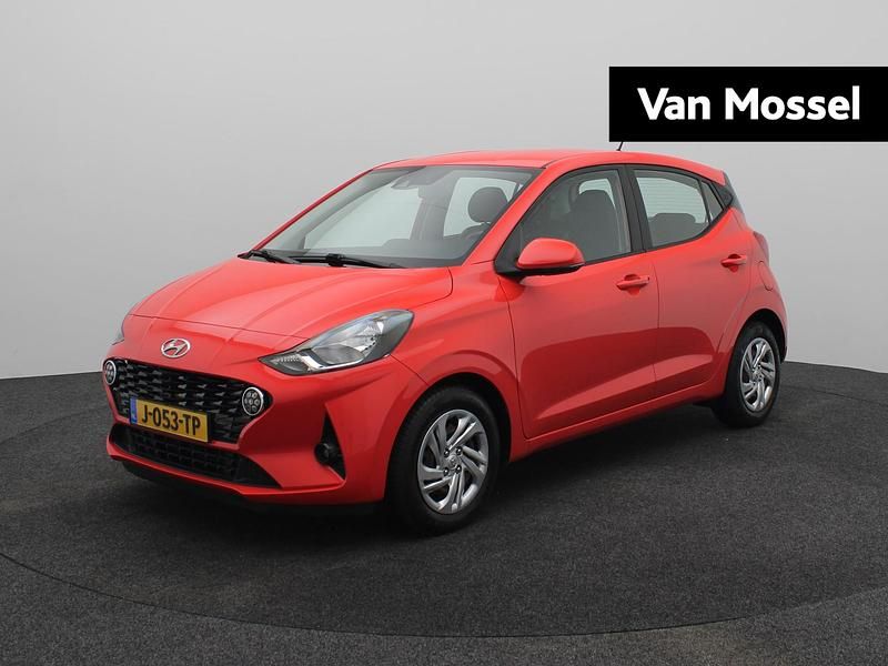 Rood Occasion 2020 Hyundai i10 Comfort Hatchback | € 10.940 (Eerlijke prijs) - Afbeelding 1/4