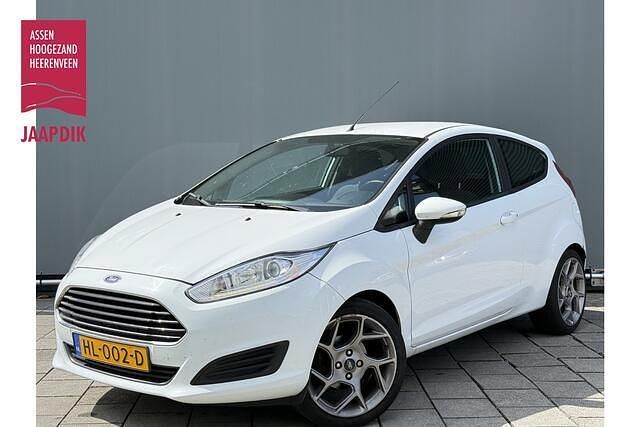 Wit Gebruikt 2015 Ford Fiesta Style Hatchback | € 4.944 (Eerlijke prijs) - Afbeelding 1/4