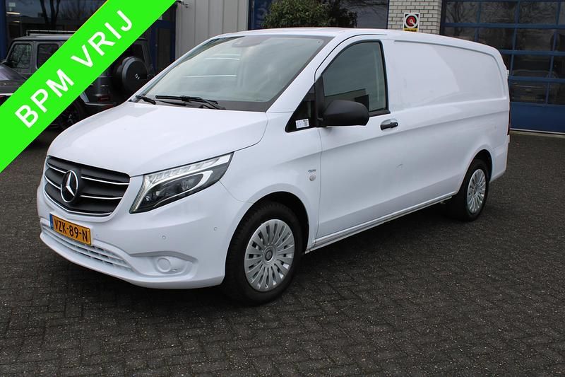 Wit Gebruikt 2020 Mercedes Vito MPV | € 25.950 (Super prijs) - Afbeelding 1/4