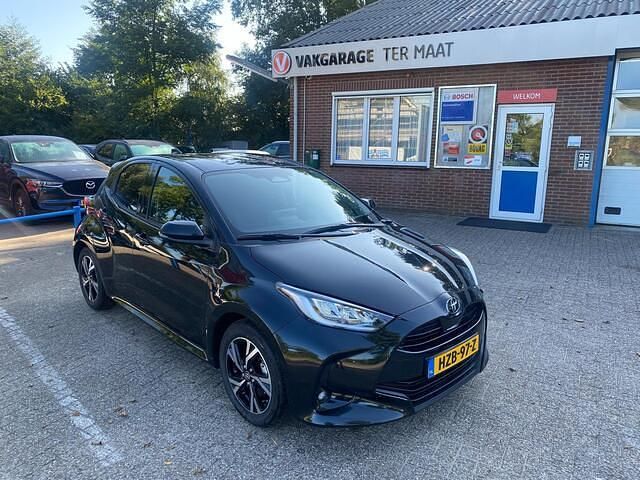 Nieuw Toyota Yaris 92 PK (67 kW) 2025 Zwart Hatchback