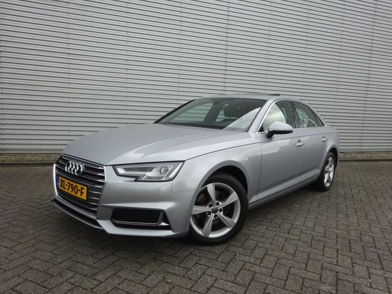 Grijs Gebruikt 2019 Audi A4 Sport Sedan | € 20.950 (Eerlijke prijs) - Afbeelding 1/4