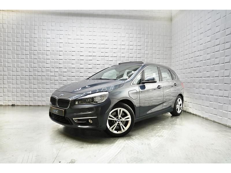Grijs Gebruikt 2015 BMW 225 Active Tourer Executive MPV | € 10.499 (Eerlijke prijs) - Afbeelding 1/4