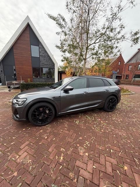 Gebruikt 2020 Audi e-tron SUV | € 27.000 (Super prijs) - Afbeelding 1/4