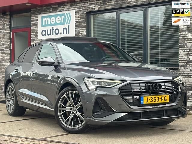 Grijs Gebruikt 2020 Audi e-tron Sportback S-Line SUV | € 30.845 (Eerlijke prijs) - Afbeelding 1/4
