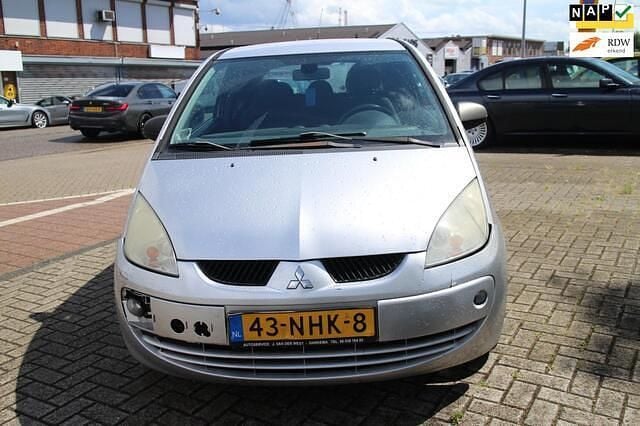 Grijs Gebruikt 2006 Mitsubishi Colt Inform Hatchback | € 450 (Goede deal) - Afbeelding 1/4